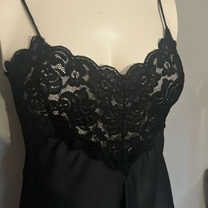 NWT! Morgan Taylor Intimates - M